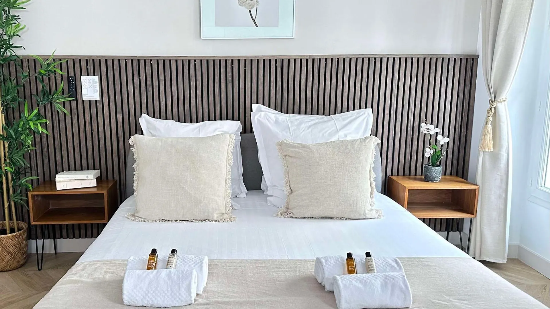 Luxury Family Getaway Near Place Vendome Daire Paris Fransa