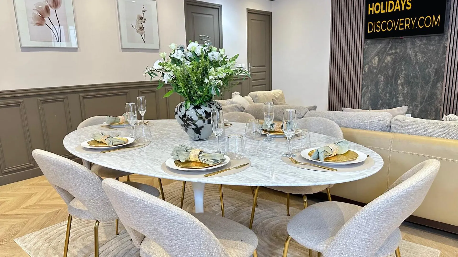 Luxury Family Getaway Near Place Vendome Daire Paris Fransa