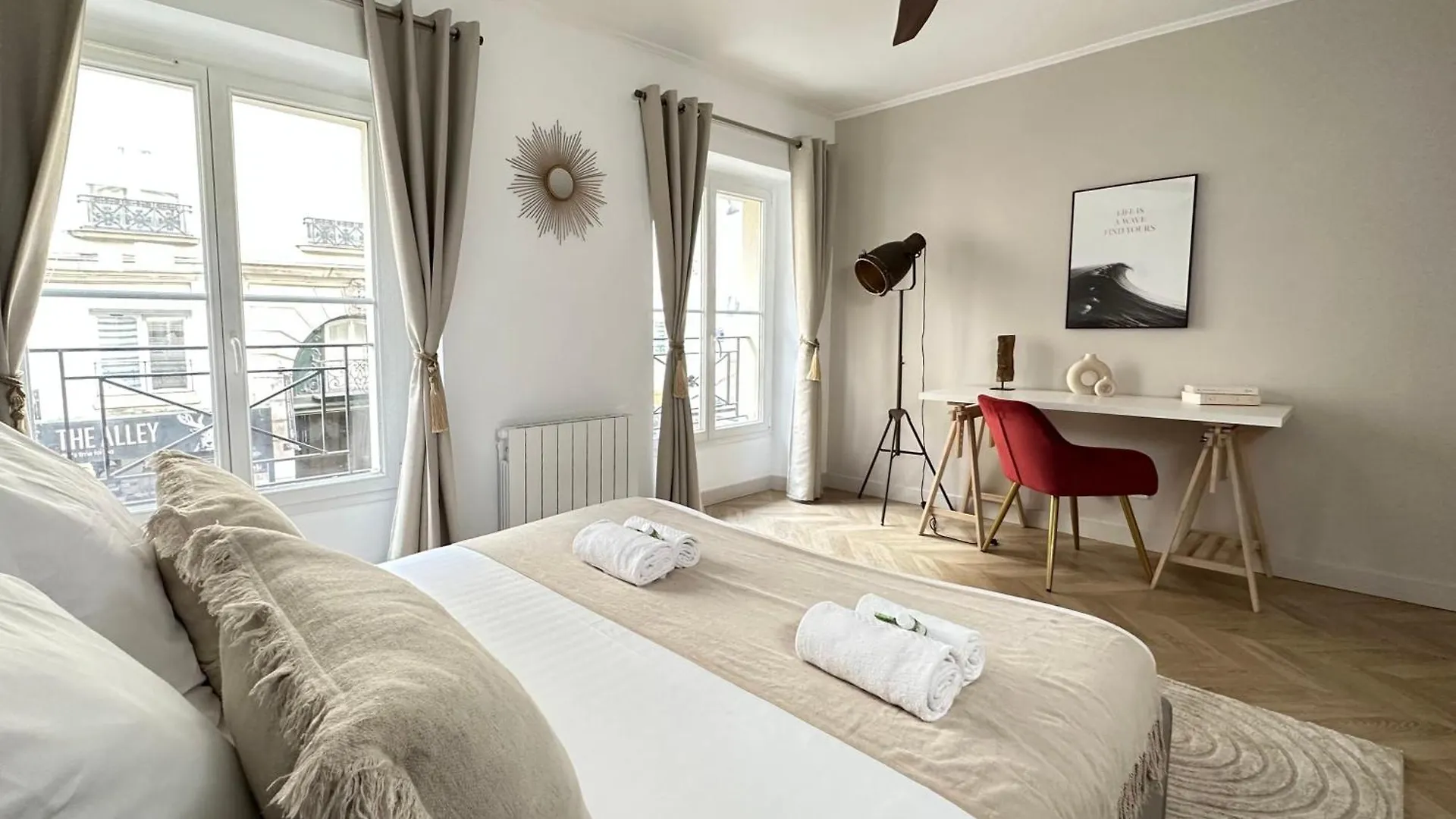 Luxury Family Getaway Near Place Vendome Apartment Paris France