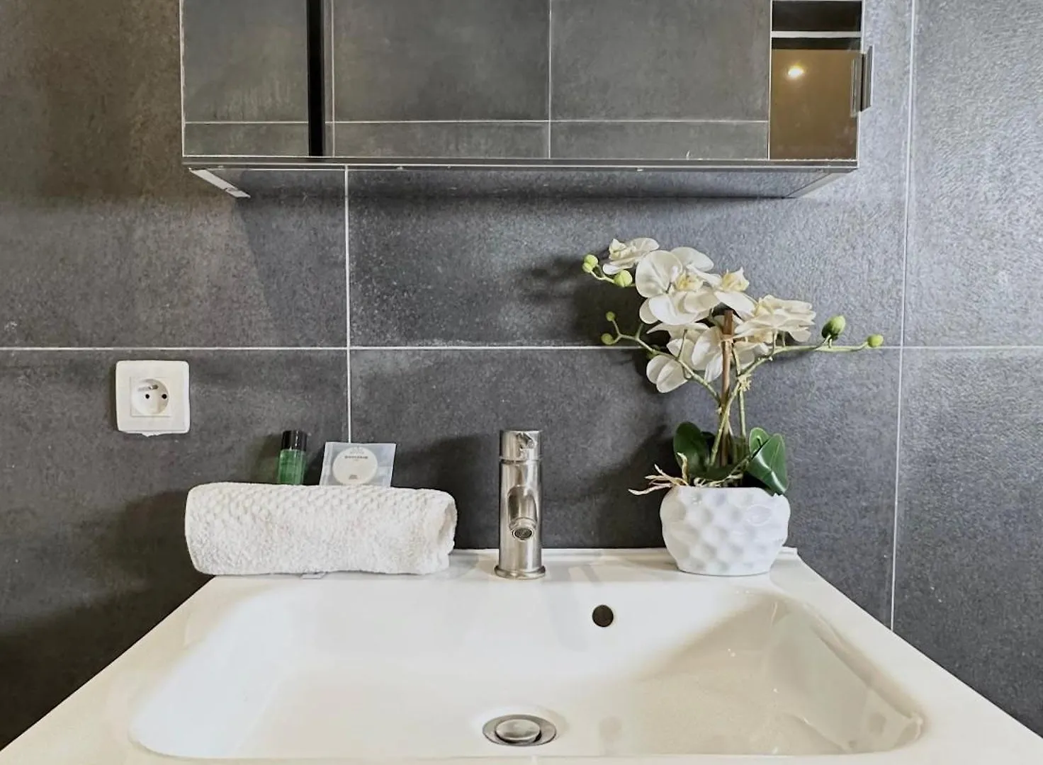 Luxury Family Getaway Near Place Vendome Daire Paris